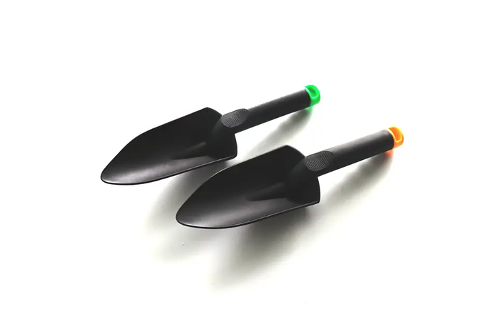 Plastic Small Mini Handheld Light-Weight Gardening Spade Scoop Trowel Shovel Digging Tool with Anti Slip Grip Hanging Hole